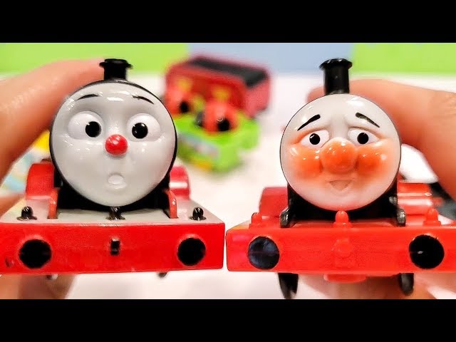 Which is real James? Thomas and Friends Trackmaster & TOMY Plarail James  Goes Buzz Buzz