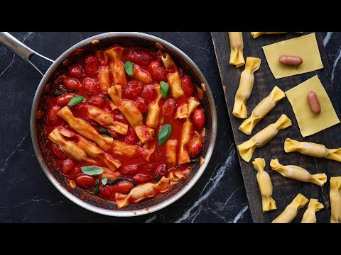 סוכריות רביולי נקניקיות ברוטב עגבניות