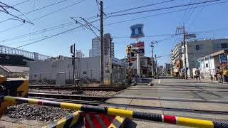885系鬼滅かもめ通過
