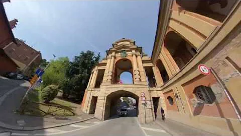 Quanto è lunga la scalinata di San Luca?