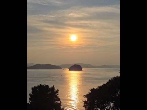 [장려상] 바다 위에 떠오르는 작은 섬 하나