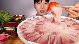 대방어 진짜 기름지네..겨울철 두툼한 대방어 참기름장 초장 고추냉이간장 쌈장기름장에 찍어서 먹방 ASMR MUKBANG RAW FISH EATING SHOW