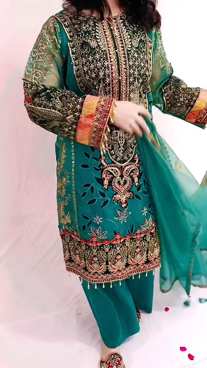 designer outfit 💞 Bus Ek dhadak |dhadak 2 #tripti  #shorts #dhadak2 #jubinnautiyal #viral #video