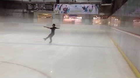 Techniques of figure skating(backward rocker choctaw sequence)