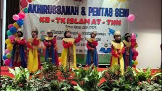 Tari bangbung renggaek dan Tari kecak by Kelp. B