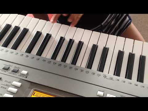 JR East Cielo Estrellado on piano!