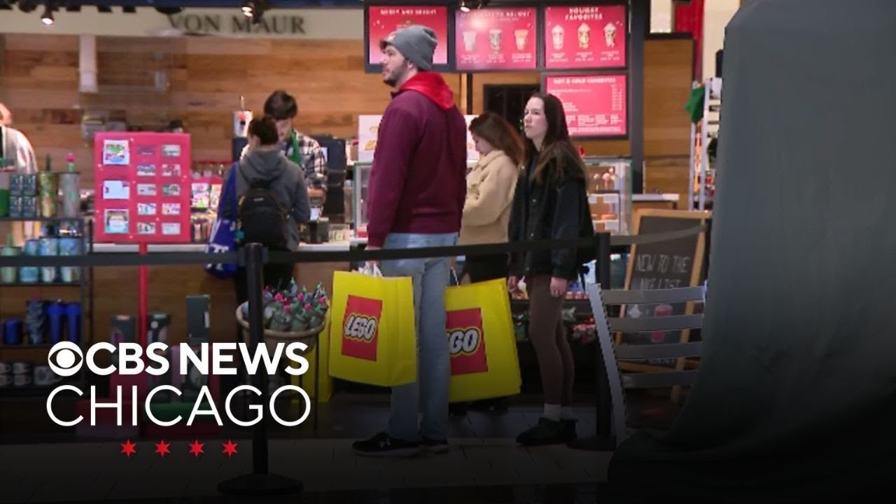 Black Friday shoppers hit the malls to hunt for bargains - YouTube