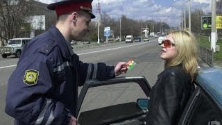 Блатная дамочка попалась гаишникам Блатная дамочка попалась гаишникам