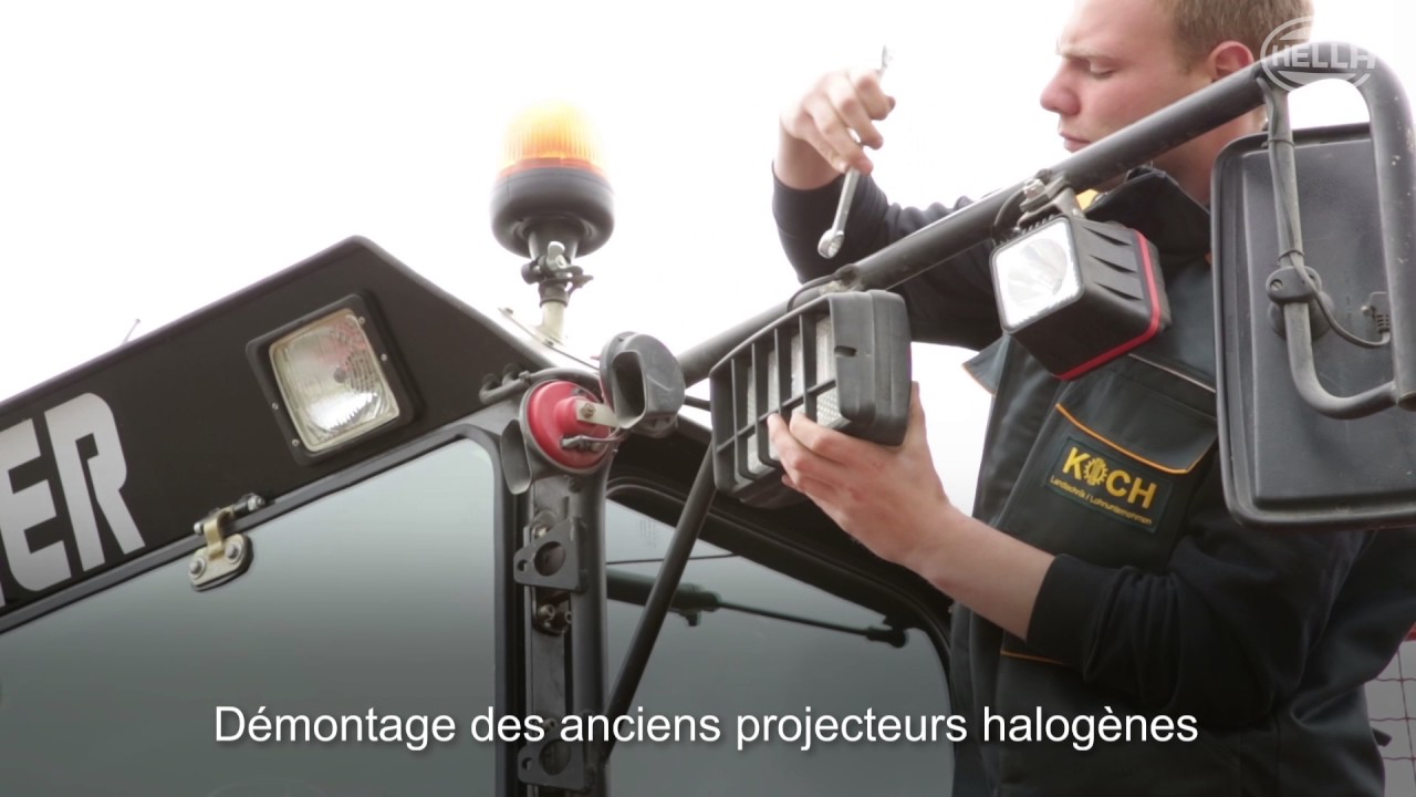Projecteur de travail à LED HELLA: un éclairage de travail optimal en champ  proche - YouTube