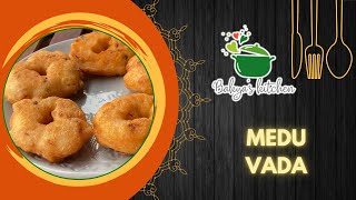 Crispy Medu Vada Recipe: South Indian Breakfast Delight! (Fluffy & Soft)