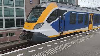 Treinen in Amsterdam Sloterdijke station...Trains at Amsterdam Sloterdijke station