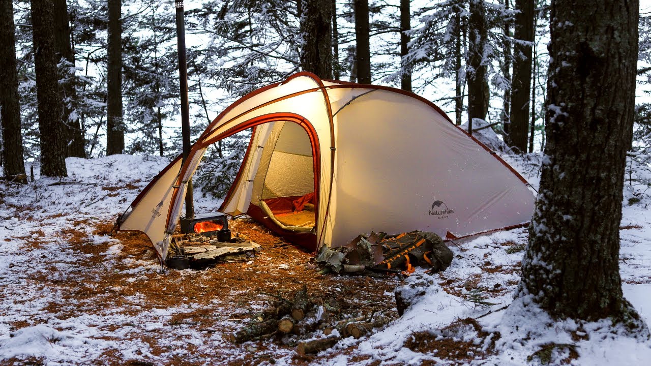 Camping hot. Сноу кемпинг. Camping in Winter. Camping in Snow. I/never Camp/in the Winter.