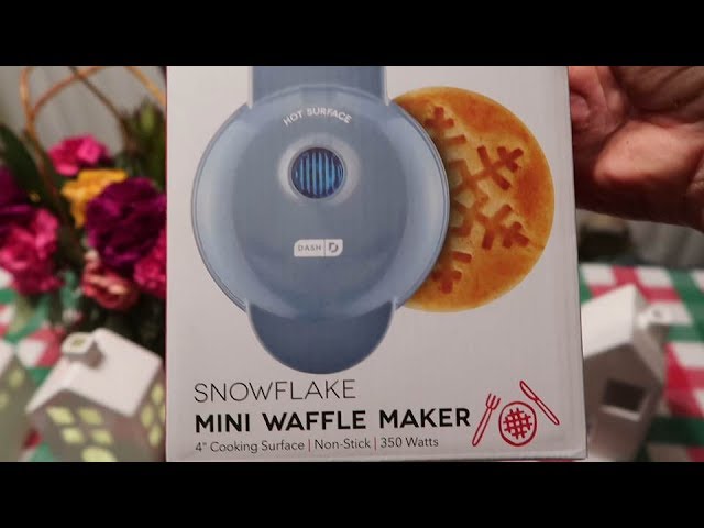 Dash 4 In. Snowflake Mini Waffle Maker DMF001BM, 1 - Harris Teeter