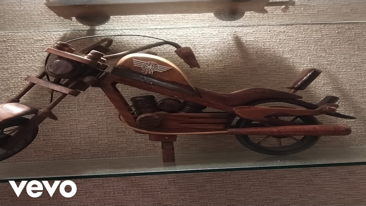 Lenna - Always Female Cover