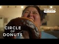 Circle of Donuts | 深夜に行列 — 日本人女性オーナーのドーナツ店 | 細木敏和監督