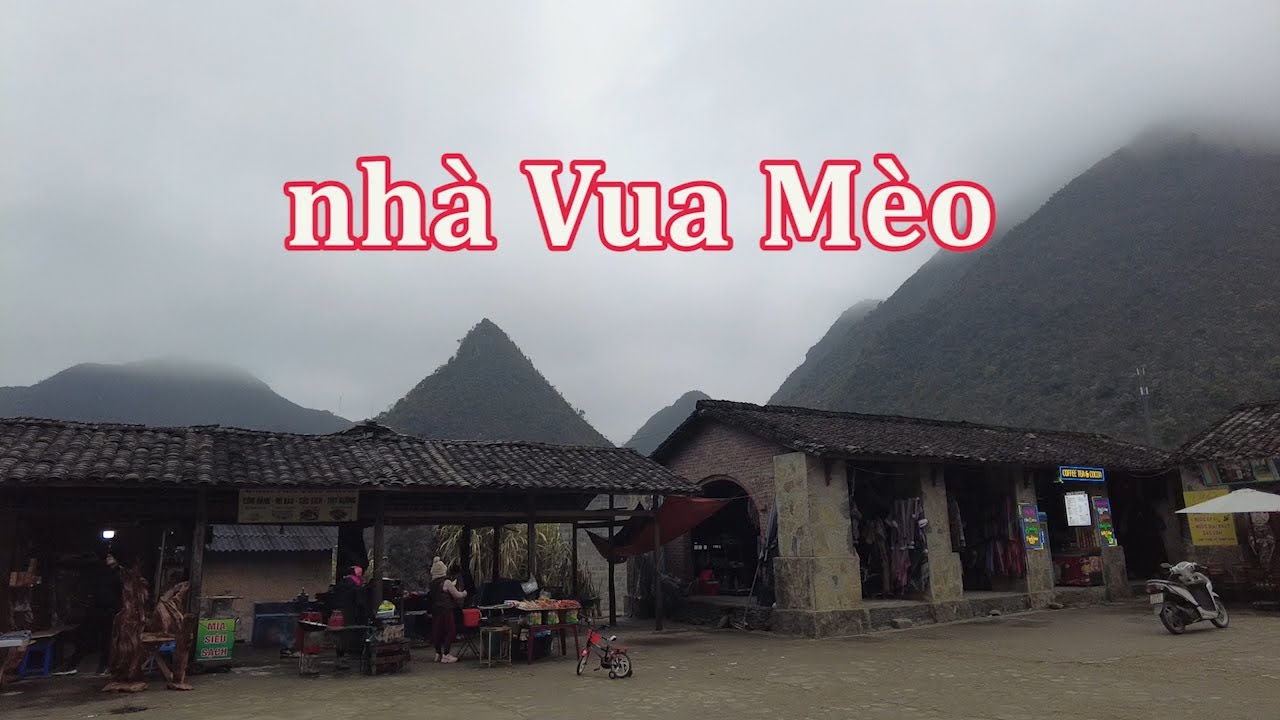 Dinh thự Vua Mèo trên cao nguyên đá.