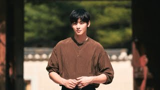 After His Little Brother, Now Cha Eun Woo Reveals His Father's Visuals