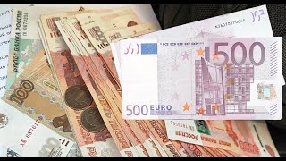 При дефиците наличных евро в РФ легко обменять две банкноты 500 евро даже с дефектами
