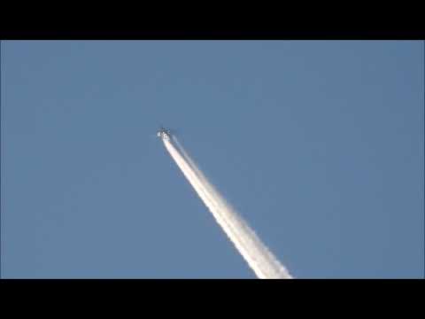 rumble video upload Plane Zoom as it heading to Winnipeg