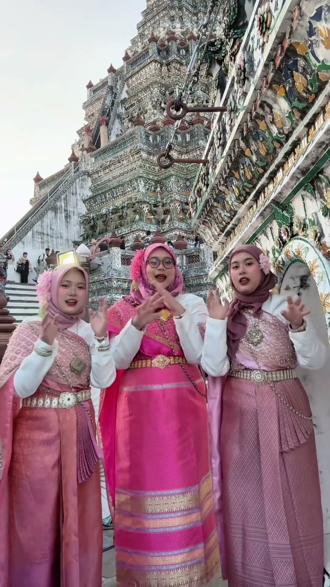 TAK PUNYA TARING TAK PUNYA CAKAR LOH KOK TAKUT