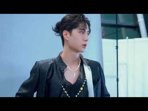 王一博 黑色系國風造型 定妝侧拍花絮(YIBO-OFFICIAL)