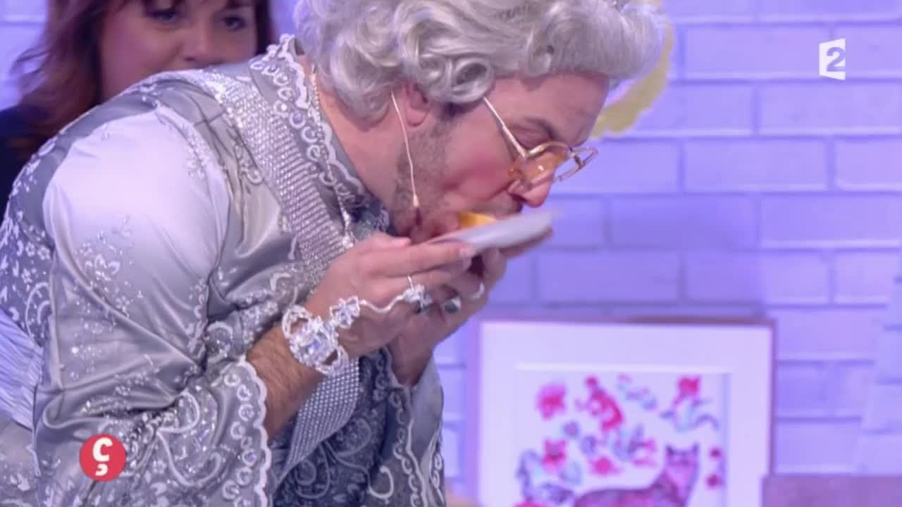 [HUMOUR] Jarry : La reine d'Angleterre et le flan #CCVB - YouTube