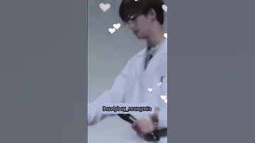 Oppa My Hands Are Cold Seungminskz Hyunjin Hyunmin Skz Kpop Edit Straykids 