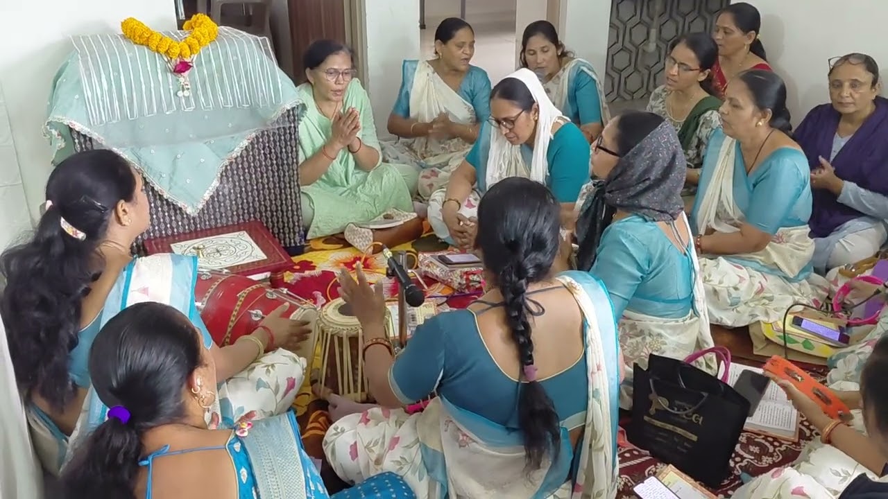 કૈલાસબેન અરવિંદભાઈ પ્રણામી અશ્વમેઘસોસાયટી હિંમતનગર શ્રીસુંદરબાઈ સેવા મહિલા મંડળ ભજન કીર્તન 26/1/2026