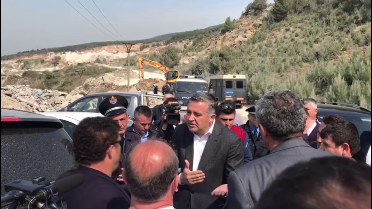 Mbyllen 12 gurore në Krujë, Klosi përplaset me pronarët