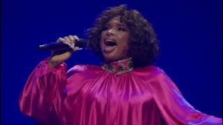 'Here I Am (Singing My Way Home)' Live HQ - Jennifer Hudson