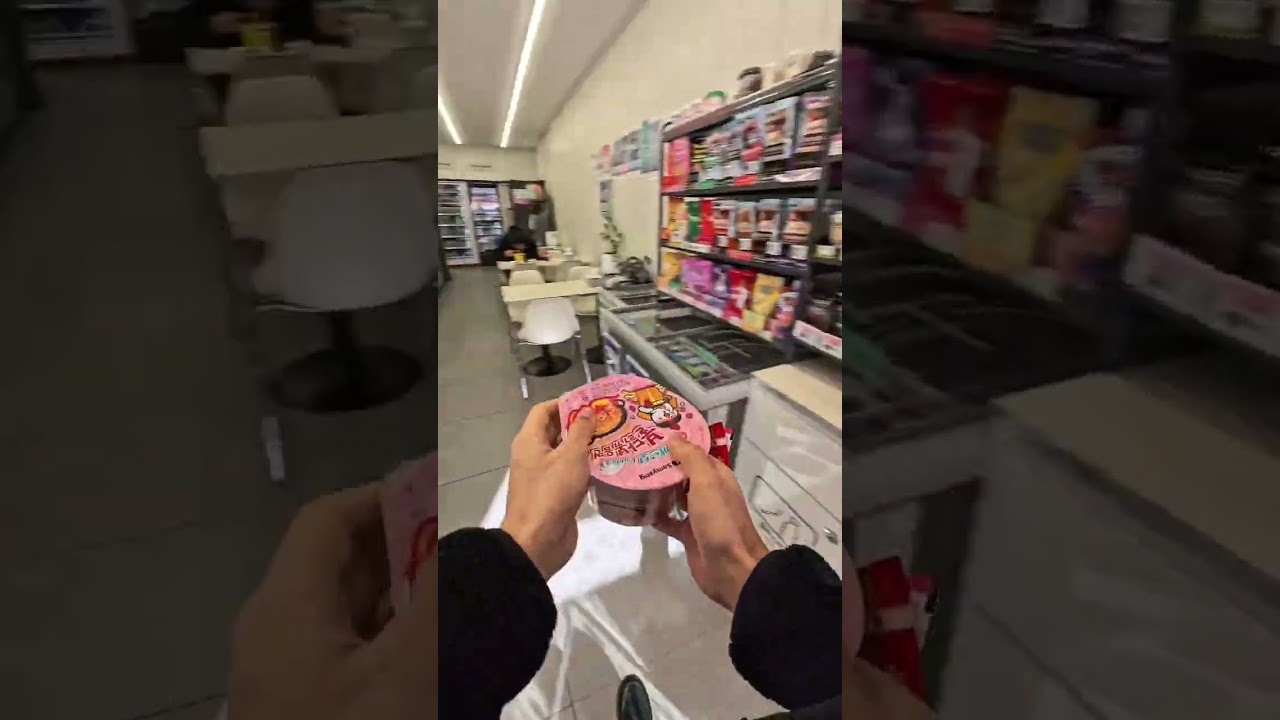 ramen with icecream and icecup 