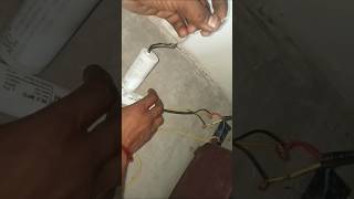 Submersible Motor me 2 Capacitor kyu hote hain? 🤔⚡