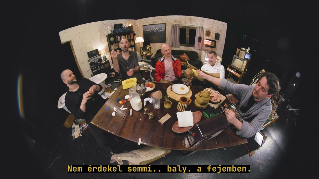 Guarda Elefánt - BALY su YouTube Guarda Elefánt - BALY su YouTube