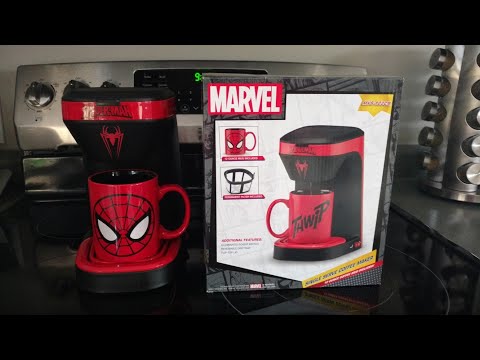 Spider-Man Single Cup Coffee Maker with Mug