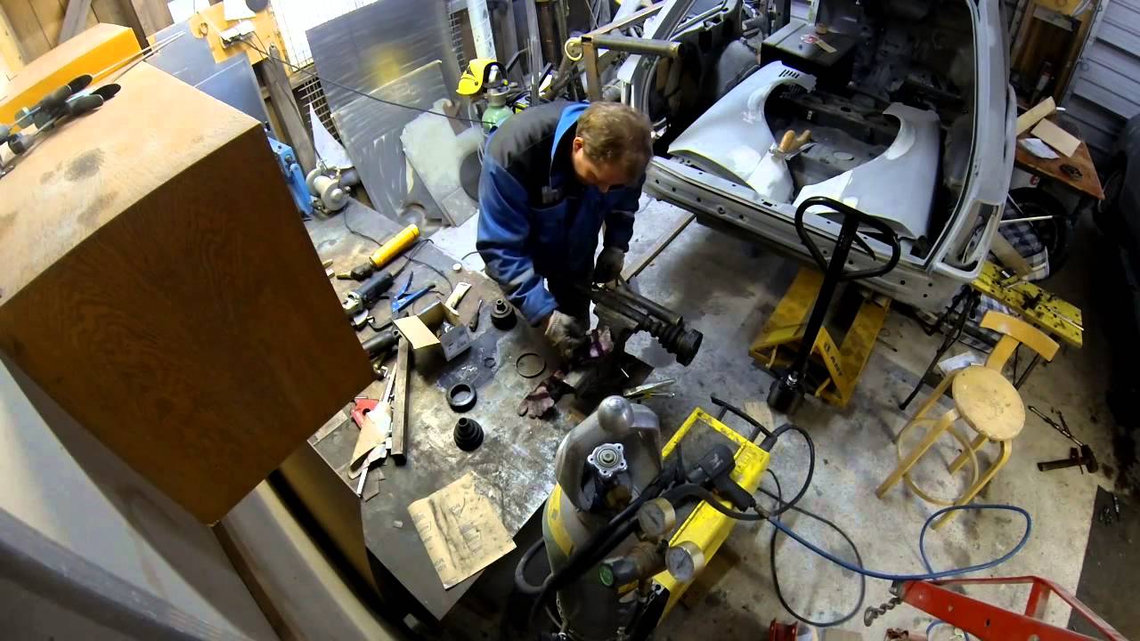 SKG Garage Audi A4 drive shaft repair YouTube