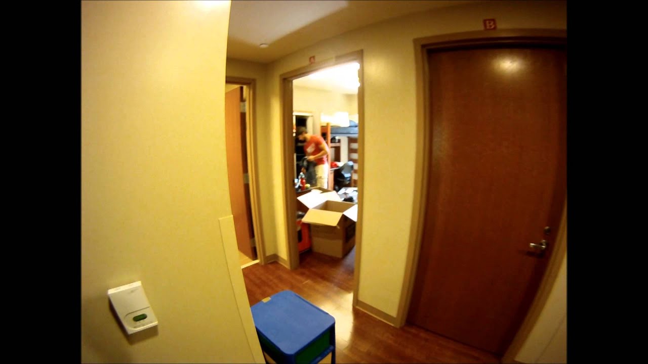 MoveIn Day at University of Arkansas YouTube
