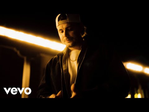 Josh Ross - Smith & Wesson (Visualizer)