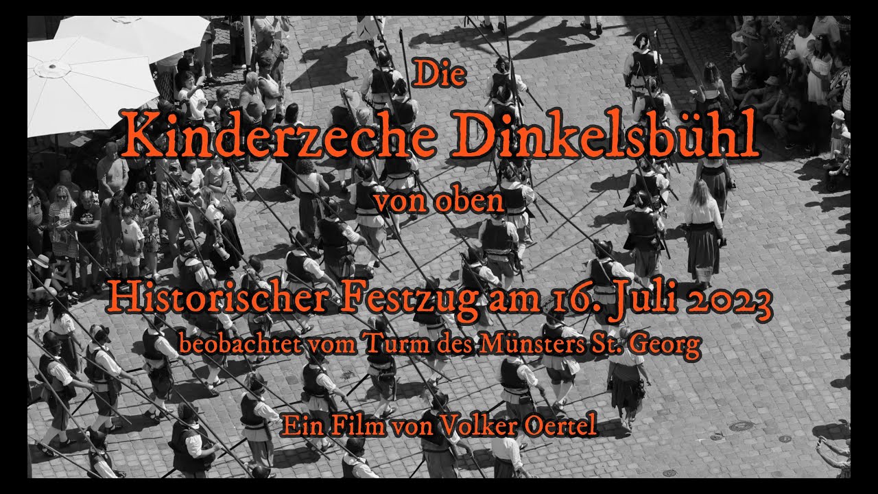 Die Kinderzeche in Dinkelsbühl aus der Vogelperspektive: Historischer Festzug 2023