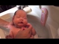 【おマメちゃん】パパの沐浴3900g