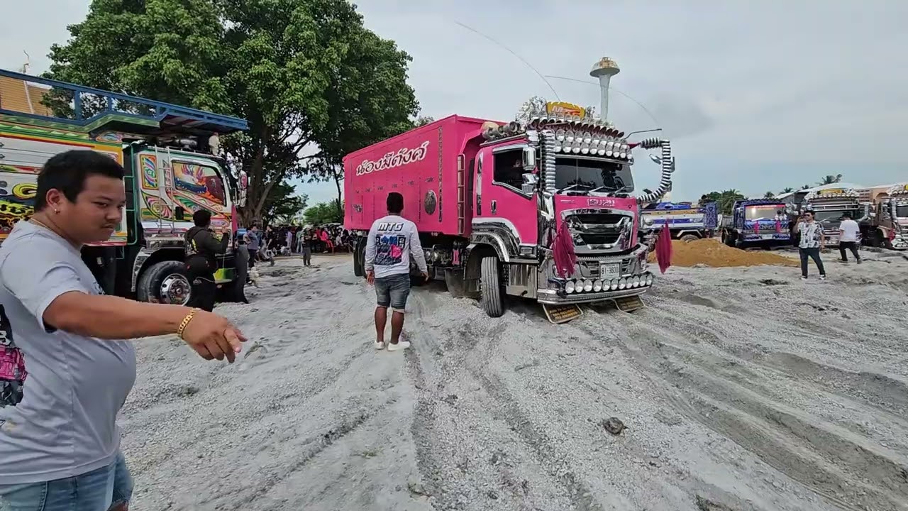 ทางหนืดๆถอยเทโหดๆ Dump Trucks 