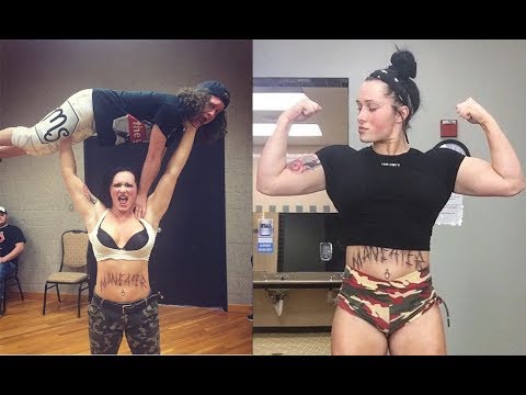 lift carry - Young wrestler 22 yo Maria Manic - YouTube