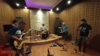 Download Lagu NOAH MENGHAPUS JEJAKMU (COVER) versi Rock MP3 Download Lagu NOAH MENGHAPUS JEJAKMU (COVER) versi Rock MP3