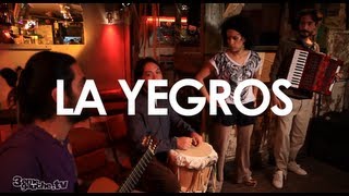 Video thumbnail of "La Yegros - Viene De Mi - Acoustic [ Live in Paris ]"