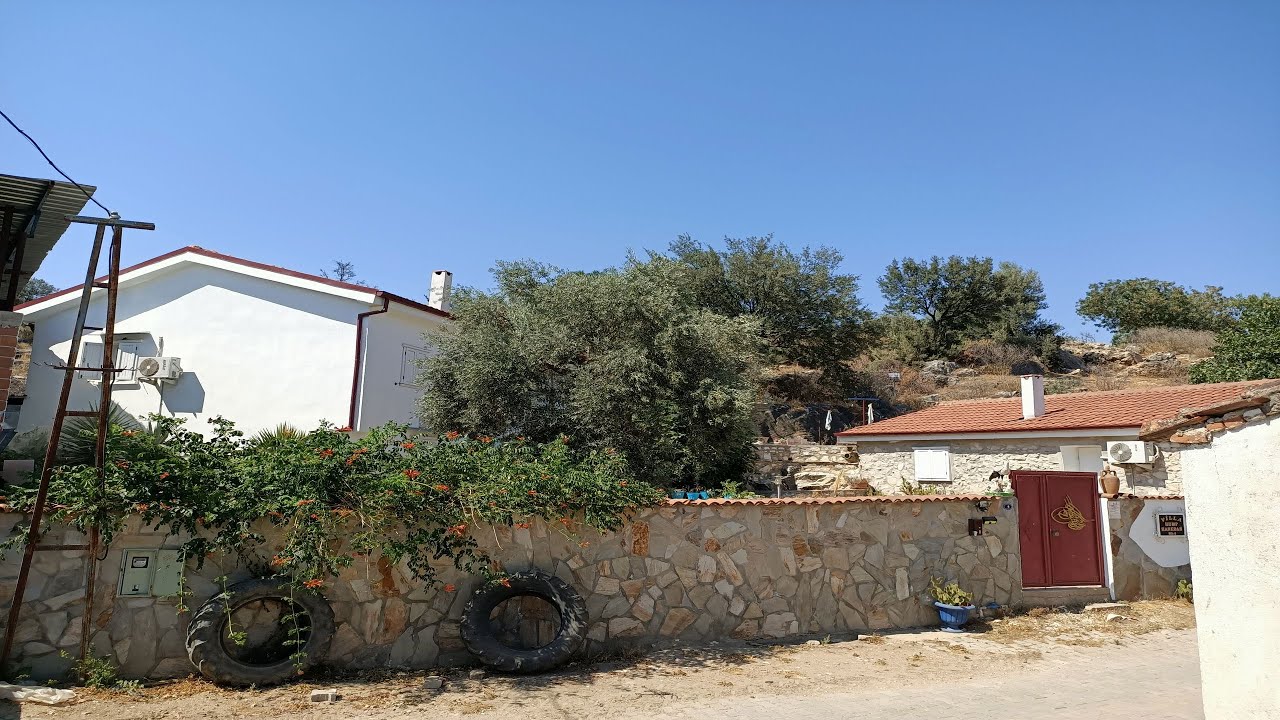 İZMİR TİRE KURŞAK'TA SATILIK TAM EŞYALI SATILIK KÖY EVLERİ