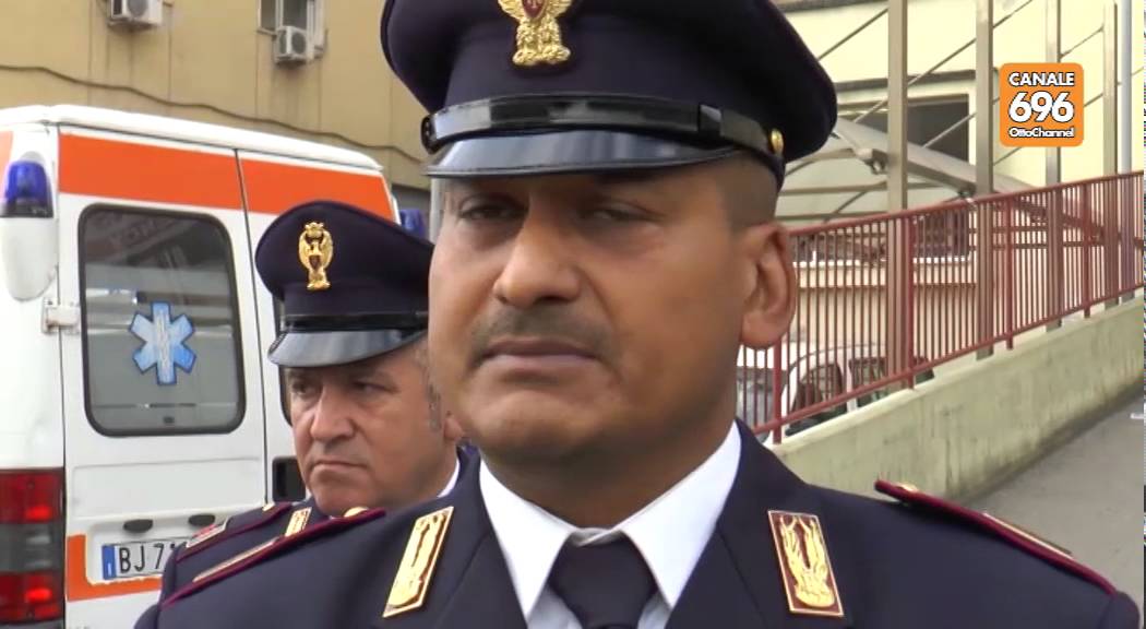 Napoli, poliziotti eroi in visita all'uomo salvato dalla morte