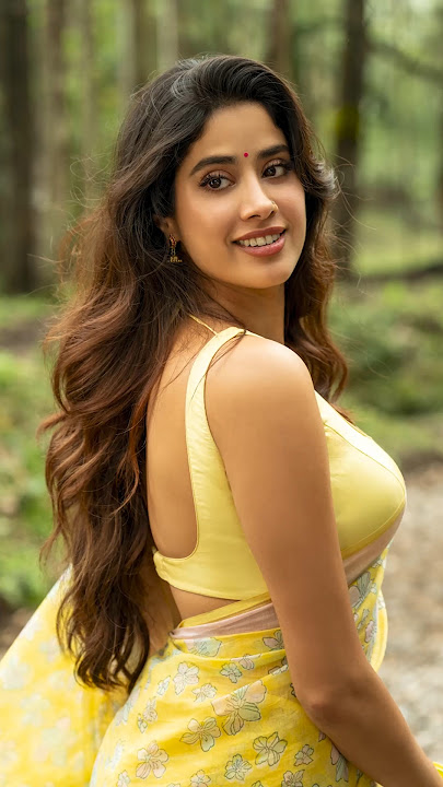Janhvi Kapoor in & as Sundari #ParamSundari #Pardesiya