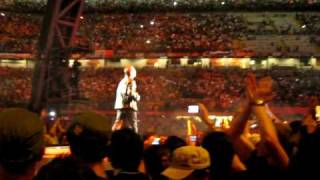 U2 360° tour - I&#39;ll be crazy if I don&#39;t go crazy tonight remix (live from Milan - 7th July 2009)