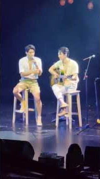 Apo sings 'i love u(mile)' #mileapo #nnattawin #milephakphum #kinnporsche #kpworldtoursingapore
