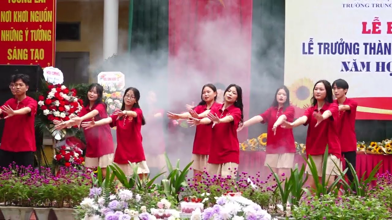 Nhảy: Kính vạn hoa, nụ cười 18,20  - Lớp 12A2 trường THPT Xuân Hòa 2023