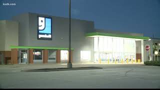 Goodwill opens new location in St. Louis County